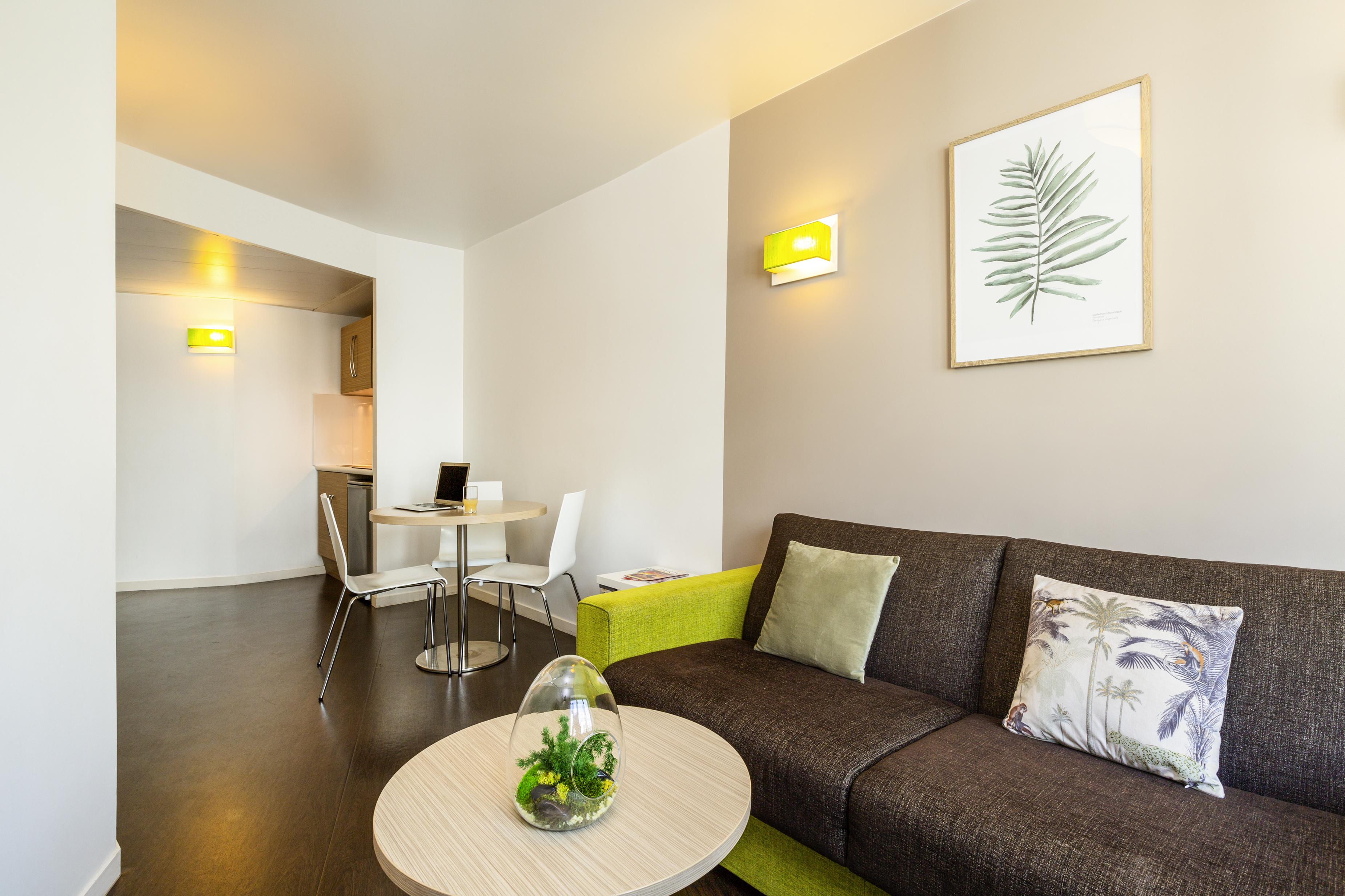 Adagio Access Reuilly 3*