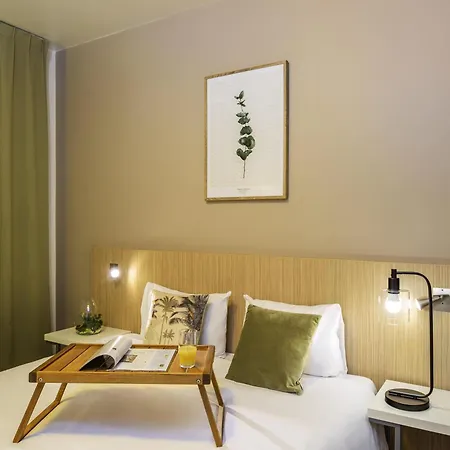 Adagio Access Reuilly